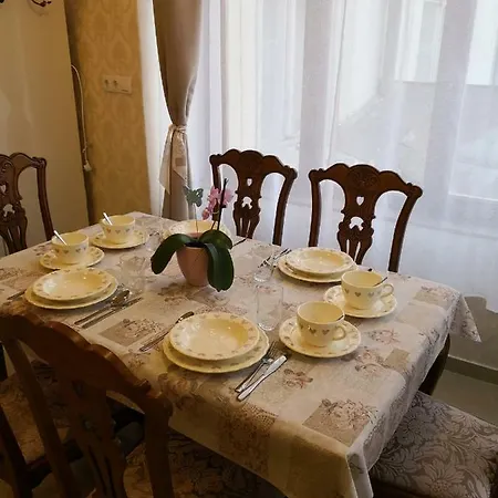 아파트 Unique Baroque Style Flat *