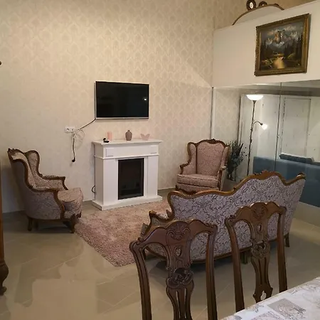 아파트 Unique Baroque Style Flat 데브레첸